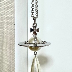 惑星ネックレスの画像