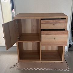 収納棚の画像