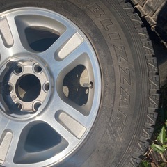 ブリヂストン　ブリザック　フォードエクスペディションリンカーンナビゲーターの画像