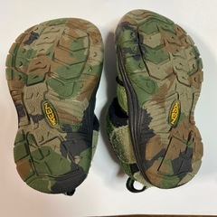 KEEN カモフラージュ サンダル　サイズ11.5㌢
の画像