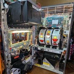 【パチスロ実機 】　 名機　秘宝伝～封じられた女神～　コイン不要機付きの画像