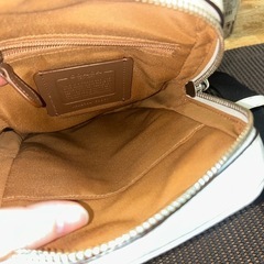 本日のみ！！！COACH折りたたみ財布と肩掛けかばんカバンの画像
