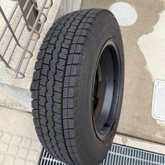 スタッドレスタイヤ4本の画像
