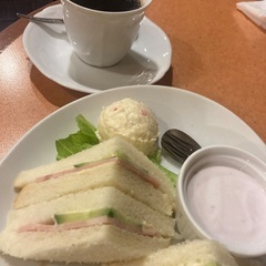 11月24日（月）新宿駅周辺でちょっと遅めモーニングできる方募集🍽️