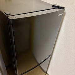 冷蔵庫 ブラック 142ℓの画像
