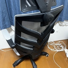 【無料】人間工学デザインのオフィスチェア 1脚、お譲りしますの画像