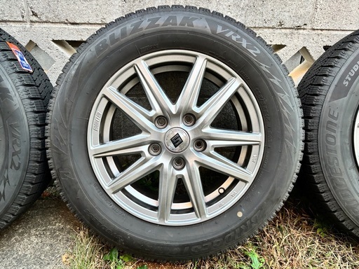 ブリザックVRX2スタッドレス
　ブリヂストン　ホイール付