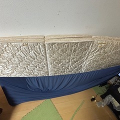 三つ折りマットレスの画像