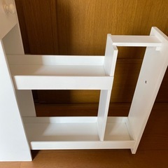 トイレ収納の画像