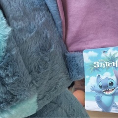 [新品] コストコ スティッチ 特大ぬいぐるみ BIGサイズ ブランケット入りの画像