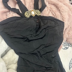 大量の洋服の画像