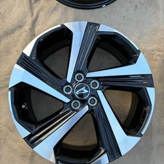 ダイハツ ロッキーハイブリッド純正 17in 6J +40 PCD100 4本セットの画像