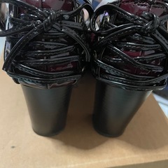 axes femme 未使用 レトロ配色エナメルパンプスの画像