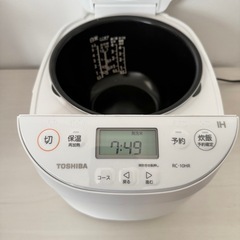 美品 東芝 IH炊飯器 5.5合炊きの画像