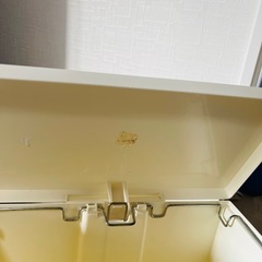 ペダル式ゴミ箱　45リットルの画像