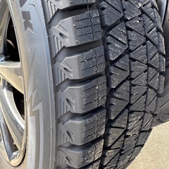  2023年製BLIZZAK DM-V3 スタッドレスタイヤ4本 17インチの画像