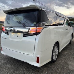 トヨタ ヴェルファイア★ 車検: 令和09年11月の画像
