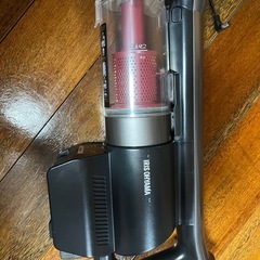 アイリスオーヤマ コードレス掃除機の画像