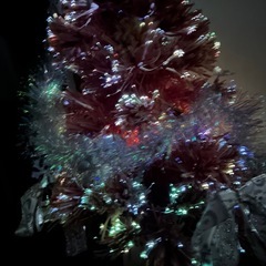 光るクリスマスツリー　ピンクに雪仕様　の画像