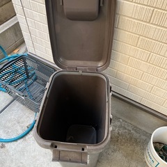 ゴミ箱大の画像