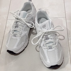 未使用 New Balance ニューバランス 530 スニーカー 現行モデル スニーカー メッシュ ホワイト 23.5の画像
