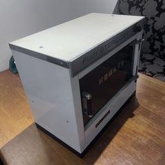 【美容室✨器具】 FUJI STERILIZER（フジステリライザー）の2灯式殺菌線消毒器の画像