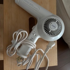 ヘアドライヤーの画像