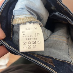 新品レディース　ジーパン　ストレッチタイプ伸びる　Mサイズの画像