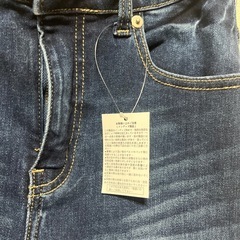 新品レディース　ジーパン　ストレッチタイプ伸びる　Mサイズの画像