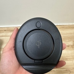 ワイヤレス充電ドックの画像