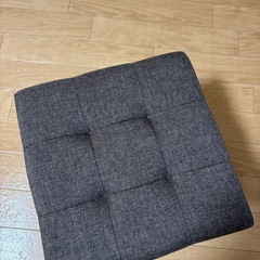 スツールの画像