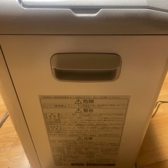 石油ファンヒーターの画像