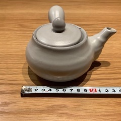 白い陶器の急須　白磁 急須 ホワイト急須 茶こし内蔵の画像