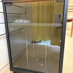 ピアノ下楽譜収納棚の画像