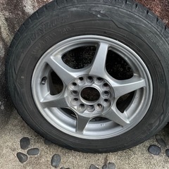 13インチ　スタッドレスタイヤ付き　の画像
