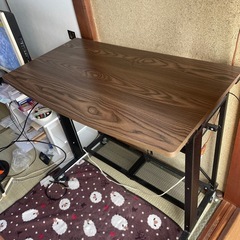 昇降テーブルの画像