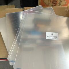 どこでもミラー　　訳アリ品なら１枚100円　*ジモティー以外でも受付しており、残数についてはお問い合わせください。の画像