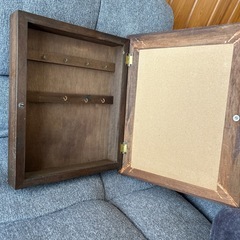 お花絵の額型収納ケースの画像