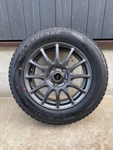 ナンカンスタッドレスタイヤホイール4本セット