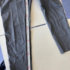 UNIQLO EZYアンクルパンツ の画像