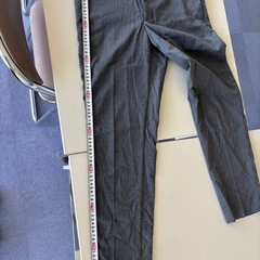 UNIQLO EZYアンクルパンツ の画像