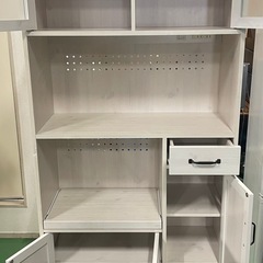 食器棚、レンジ台、キッチンボードの画像