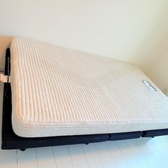 ★セミダブル マットレス シモンズ★の画像