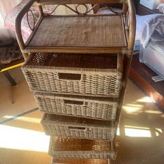 収納家具の画像