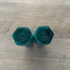 ラムネ菓子2個の画像