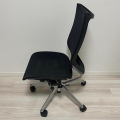 【早いもの勝ち】オカムラ バロンチェア ハイバック ブラック メッシュの画像