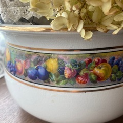 イギリスアンティーク 陶器 ポット フルーツ柄 金彩 インテリアの画像