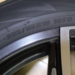 225/55R19アルミ付スタッドレス4本の画像