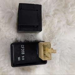 ■【USED 】スティード400　純正ウインカーリレー NC26の画像