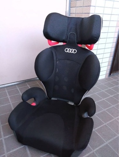 アウディ RECAROチャイルドシート